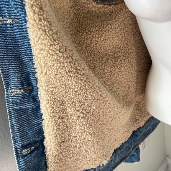 BP. Denim Oversize Trucker Jacket with Faux Shearling Lining NEW - Picture 6 of 9